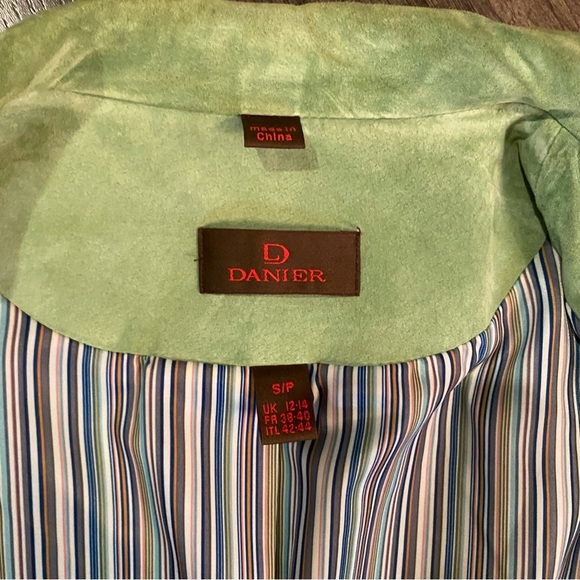 Vintage Danier suede leather coat - Picture 5 of 15